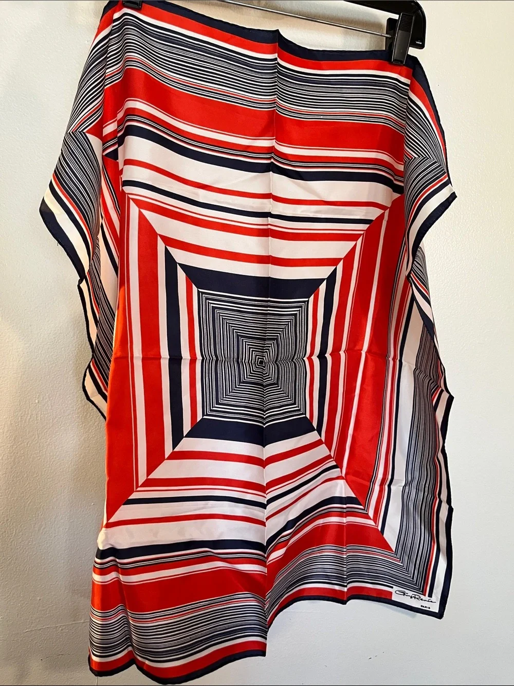N/A striped square